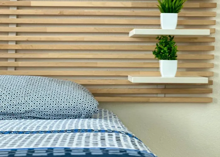 Bord Du Daire Montrö